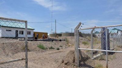 Denuncian irregularidades en la obra de cloacas de Senillosa