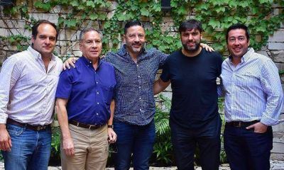 En la b�squeda de la unidad, Menendez se junt� con Bossio e intendentes