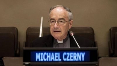 ��El Papa insiste demasiado sobre los migrantes? Somos nosotros lentos en responder�