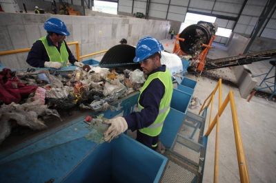 La prueba piloto de la nueva planta para tratar los residuos entra en la recta final