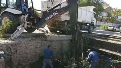 Retiraron treinta toneladas de basura del canal L�inez