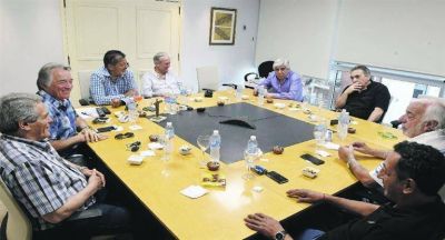 Cumbres de halcones y palomas recalientan puja veraniega de CGT