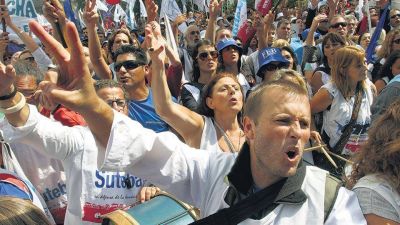 Achicar los sindicatos para agrandar la naci�n