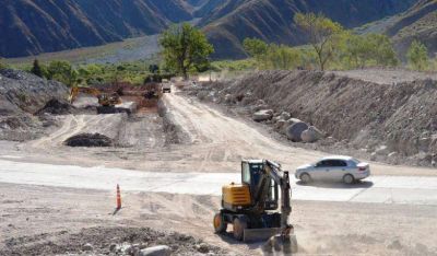 LA RECONSTRUCCI�N DE VOLC�N
