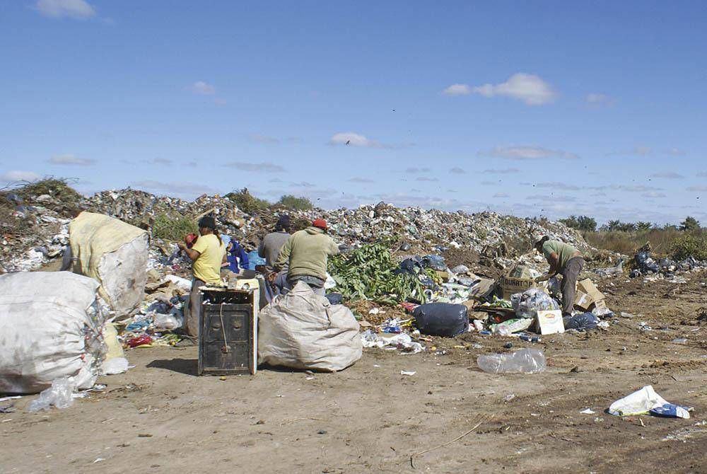 Buscan convertir al Basural en un centro de transferencia y separaci�n
