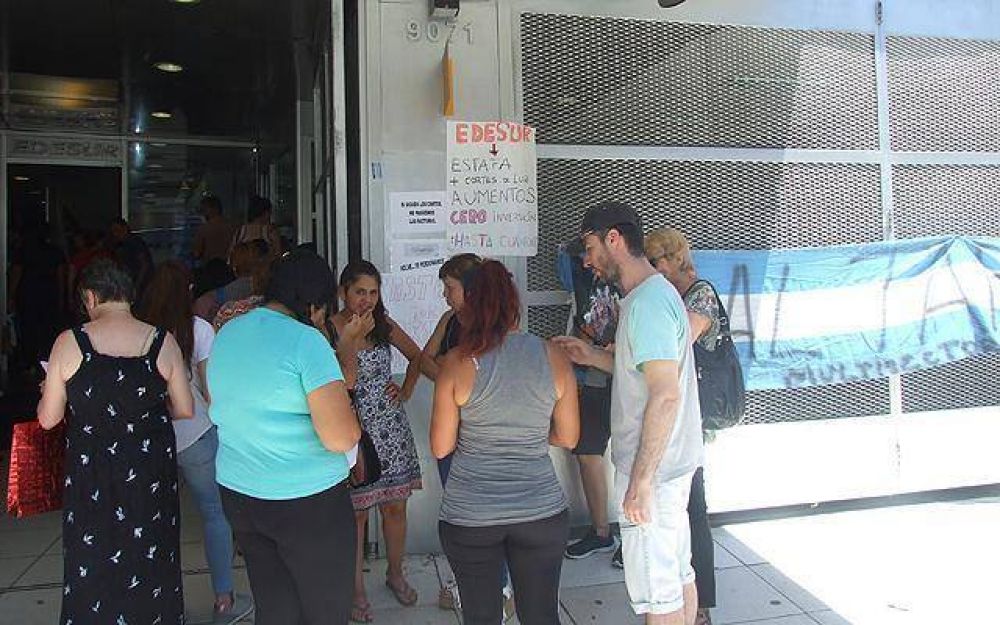 Familias de electrodependientes reclaman respuestas