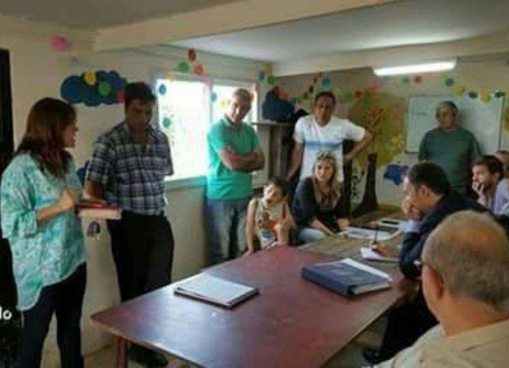Reclamo de vecinos del barrio Las ranas ante las inundaciones