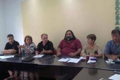 Asoma el conflicto: los gremios docentes anunciaron que rechazar�n una oferta de 15 por ciento