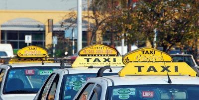 Los taxis amenazan con cortes si no les aumenta la bajada de bandera