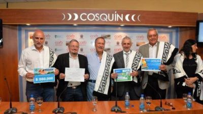 Schiaretti anunci� que la autov�a de monta�a se extender� hasta Cosqu�n