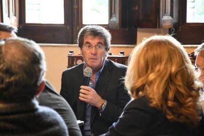 El Gobierno entrerriano compensar� la diferencia entre suba salarial e inflaci�n 