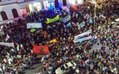 Fanazul: El interventor de Fabricaciones Militares ratific� el cierre de la planta de Azul