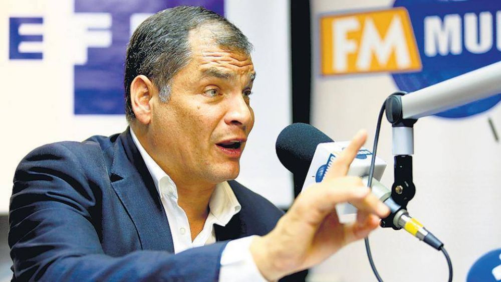 Portazo de Correa al partido Alianza Pa�s
