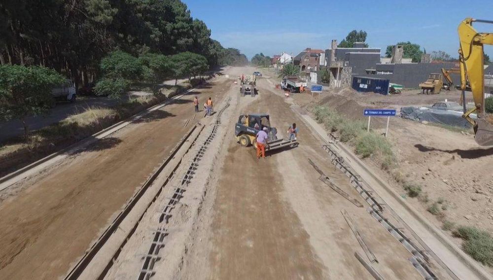 Avanza la obra de la Av. 10 con el movimiento de suelo