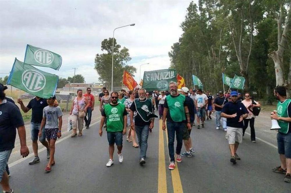 Con caravana a La Plata, trabajadores de Fanazul vuelven a pedir la defensa de sus puestos