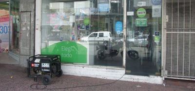 Cuantiosas p�rdidas econ�micas de comerciantes por los cortes