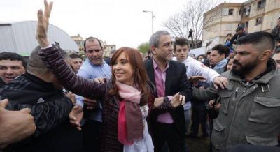 El PJ no encuentra candidato a gobernador y crecen versiones sobre Cristina en la Provincia