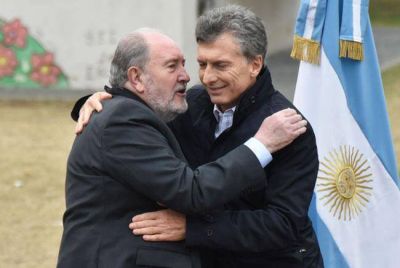 �Nos est�n robando otro r�o�, acus� el gobierno