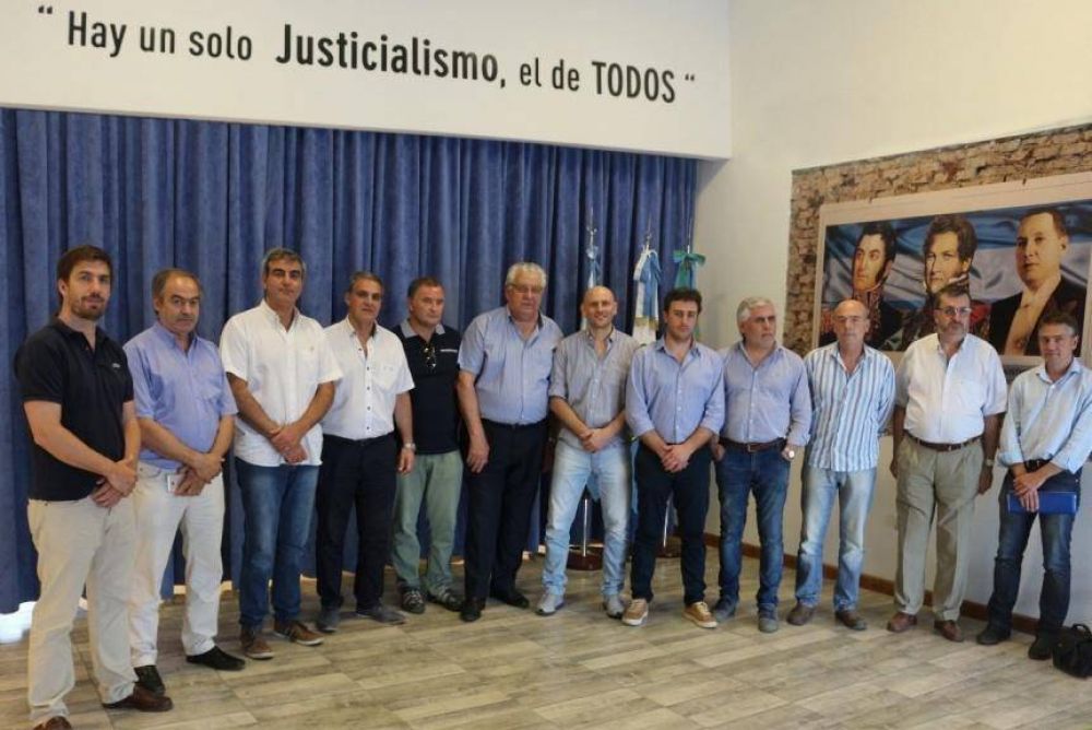 El peronismo del interior fortalece el trabajo en conjunto y planta bandera contra Vidal