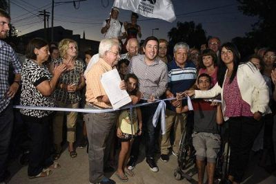 Nardini inaugur� una obra integral en Villa de Mayo
