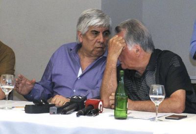 Los 6 puntos clave que dej� la cumbre entre Moyano y Barrionuevo