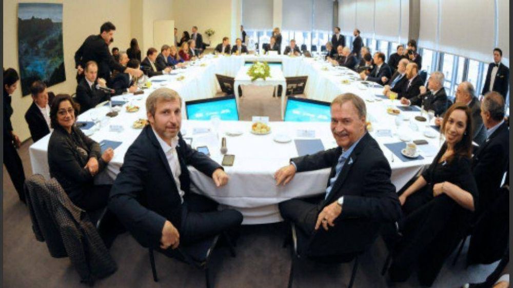 El Gobierno busca que las provincias asuman una porci�n m�s alta del gasto p�blico total