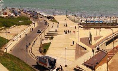 Desde la facultad de Arquitectura exigen la restituci�n del espacio p�blico en el paseo Varese