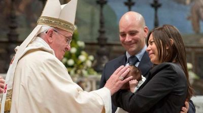 Papa Francisco pide al Foro Econ�mico Mundial pol�ticas p�blicas a favor de la familia