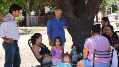 El Intendente Ducot� visit� obras en el barrio Luchetti
