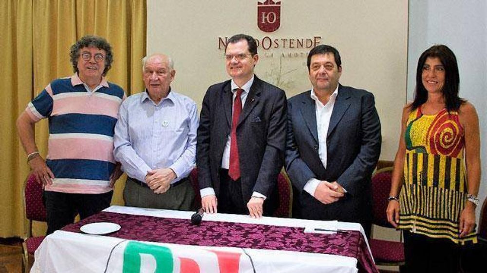 Por primera vez, un marplatense es primer candidato a Diputado para la C�mara Italiana