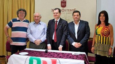 Por primera vez, un marplatense es primer candidato a Diputado para la C�mara Italiana