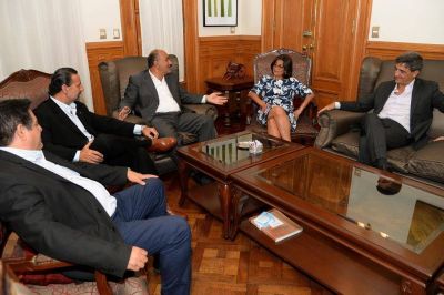 Corpacci se reuni� con Manzur por la obra Potrero del Clavillo