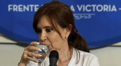 Cristina dio el visto bueno para ensayar un acercamiento al campo