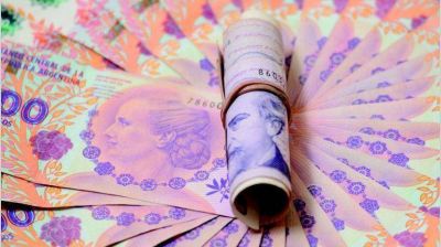 Dos millones de trabajadores recibir�n aumento de hasta 6% por cl�usula gatillo
