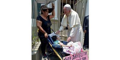 Chile y Per�, el No protocolo del Papa: Tocar y dejarse tocar por el pueblo de Dios