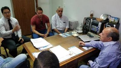 Autoridades de la comuna se reunieron con los taxistas de la ciudad
