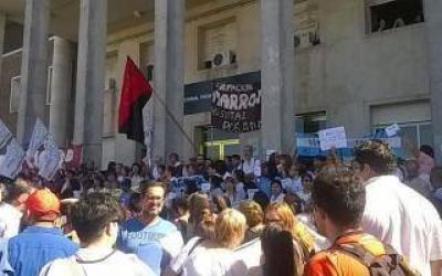Anunciaron nuevo paro en reclamo de los trabajadores despedidos en el Hospital Posadas