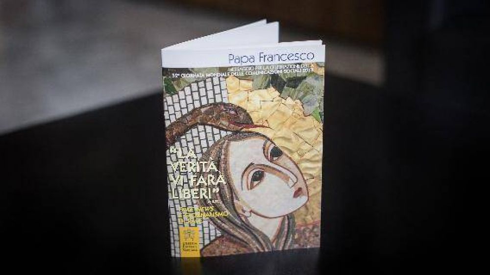 El Papa pide �un periodismo de paz contra las �fake news��