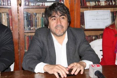 Piden a Petrecca �que se deje ayudar�  y que convoque a una audiencia p�blica 