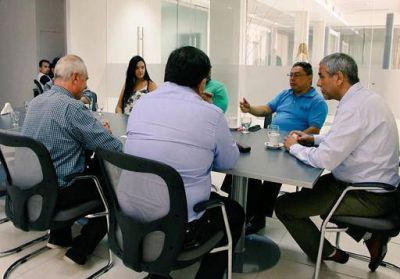 Ferraresi se reuni� con representantes de municipios latinoamericanos