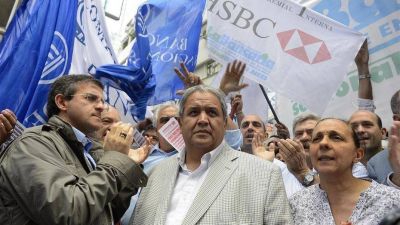 Golpe a las arcas del sindicalismo K: el Gobierno recort� aportes a La Bancaria