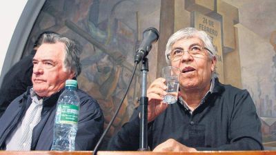 Un cami�n que apunta a la CGT