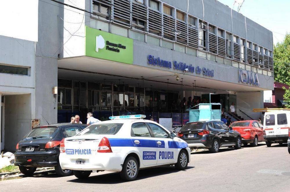 Los medicos definen si atienden por el IOMA