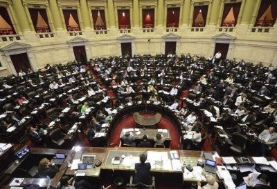 El Gobierno no descarta transformar en ley el mega decreto de Macri