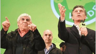 Fuerte cruce entre Macri y Moyano eleva la tensi�n en el inicio de las paritarias