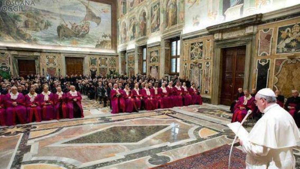 El Papa: que los procesos eclesi�sticos no sean mera burocracia