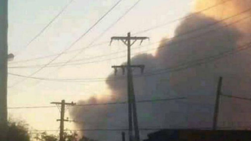 Volvi� a arder el CEAMSE de Cat�n y la columna de humo se vio en gran parte de zona sur