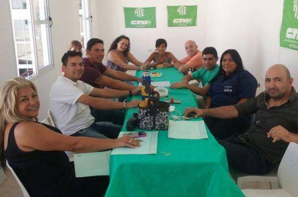 Paraná: Gremios municipales no respondieron a la convocatoria de ATE por la cláusula gatillo 