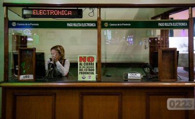 Vidal lanz� la licitaci�n para la concesi�n de siete casinos durante 20 a�os