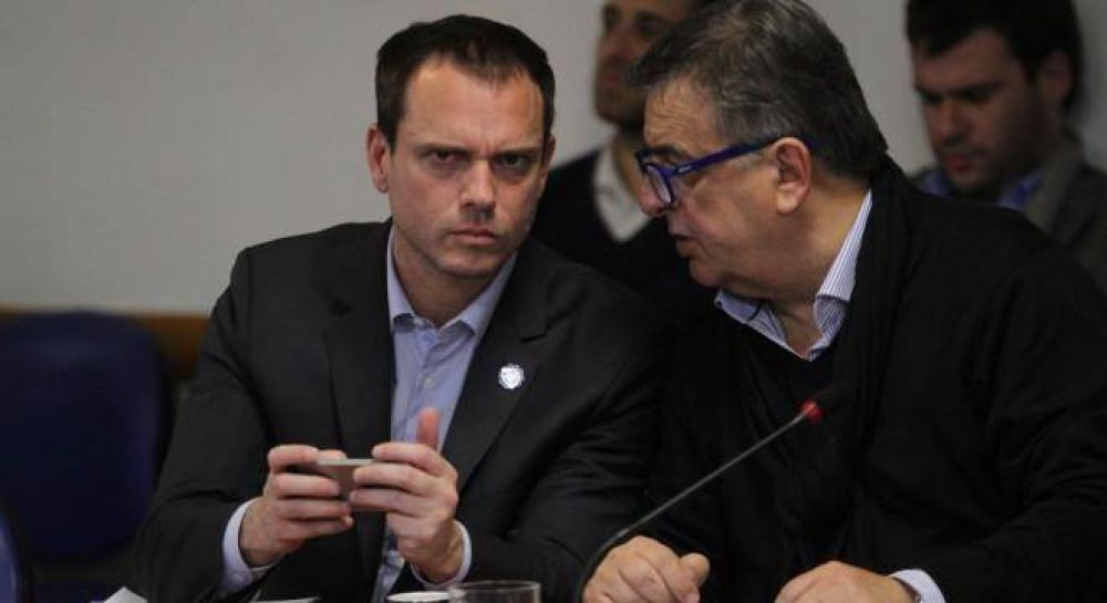 Macri se endurece y ordena a los legisladores ratificar el megadecreto